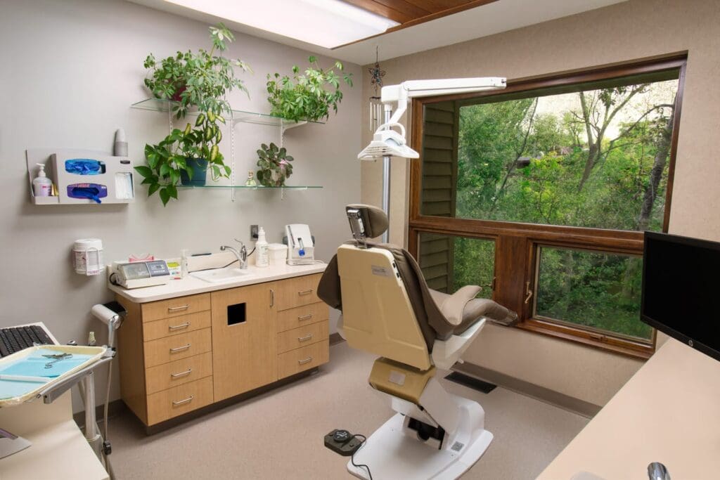 Lake Superior Dental Duluth dental procedure room