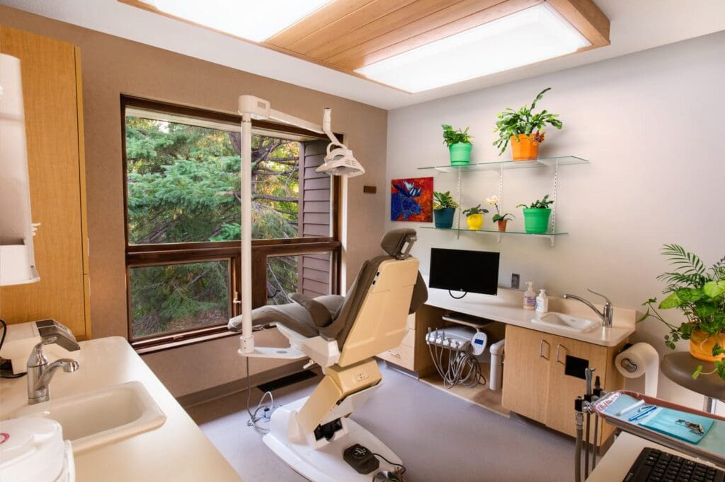 Lake Superior Dental Duluth dental procedure room